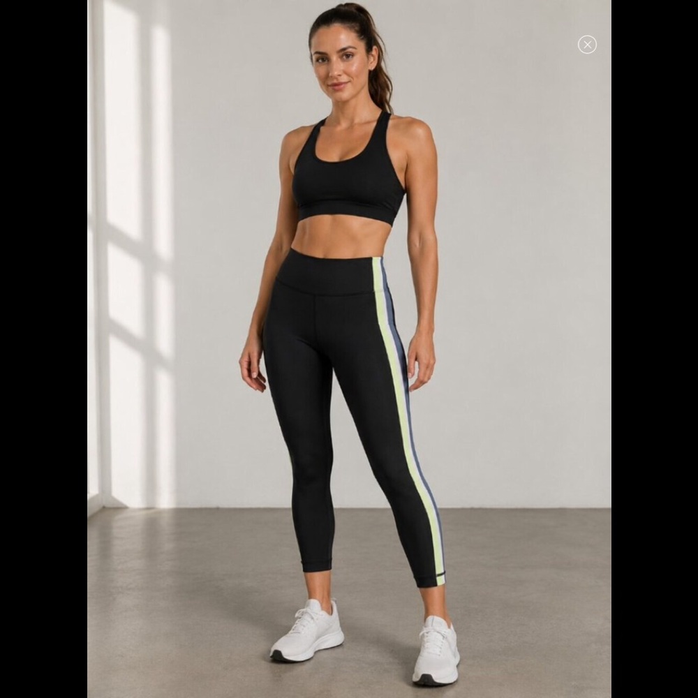 New with tag Interval side strip tight